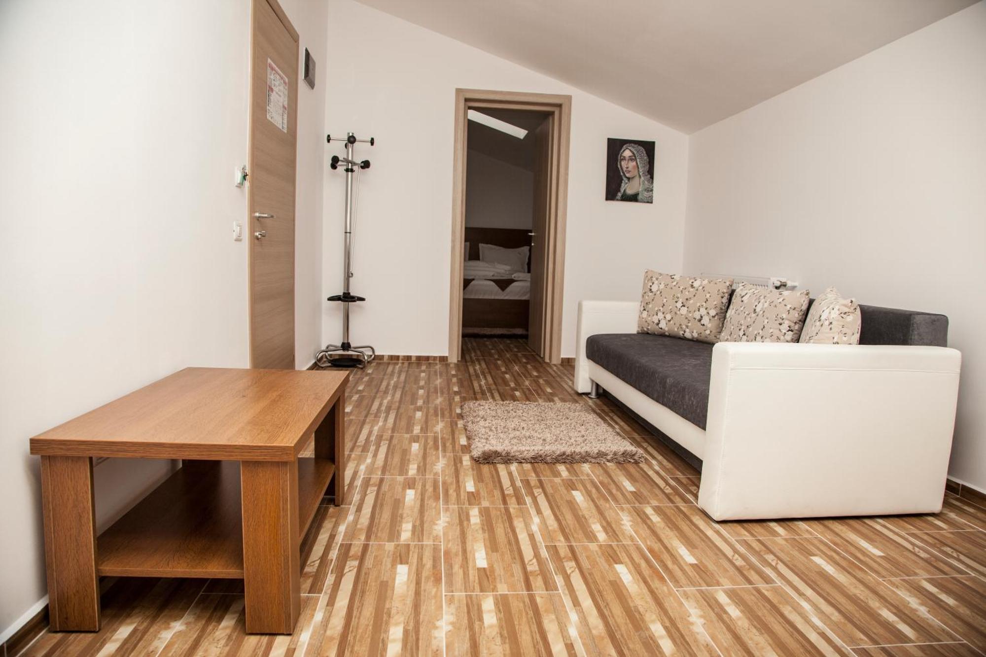 Nova 2 Hotel 3*